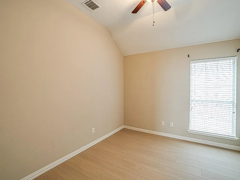 9142 Crenshaw Ln — Photo 19