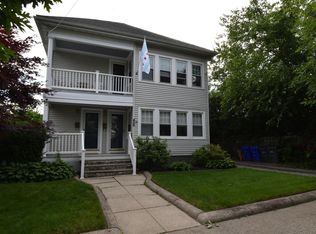 454 River Ave, Providence, RI 02908