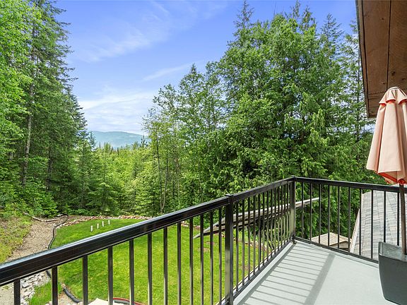 3rd image of 1372 Seymour River Rd