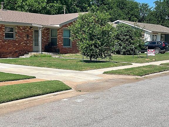 2nd image of 639 Pecan Ct