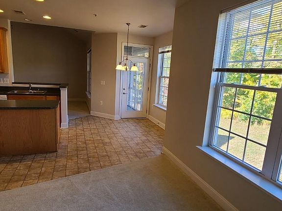 Kitchen and Breakfast Area