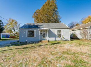 1014 Mill St, Springdale, AR 72764