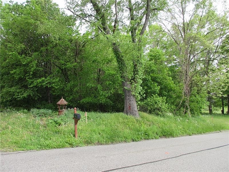 2nd image of Pittsburgh St Lot 1