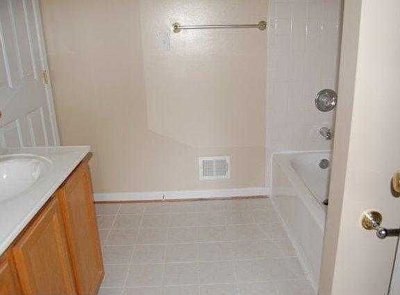 4th image of 6112 Jenlar Dr