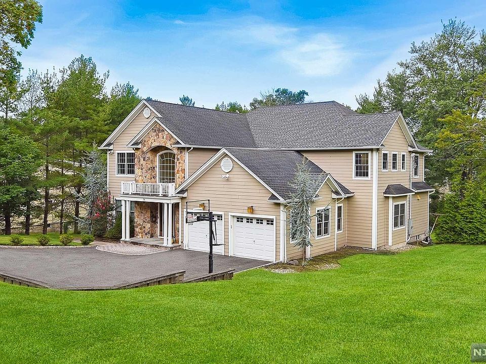 1st image of 56 Stonewall Dr