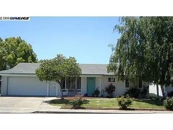 1464 Bluebell Dr photo 1
