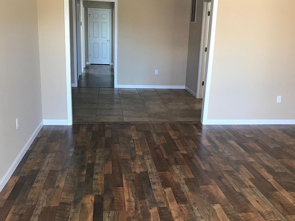 1st image of 100 Skyview Dr #100