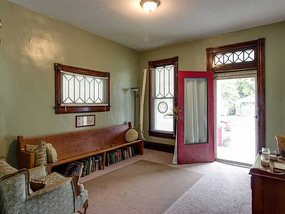 3rd image of 311 Hancock St