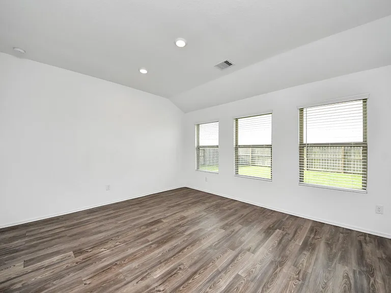 26631 Castiel Dr — Photo 25