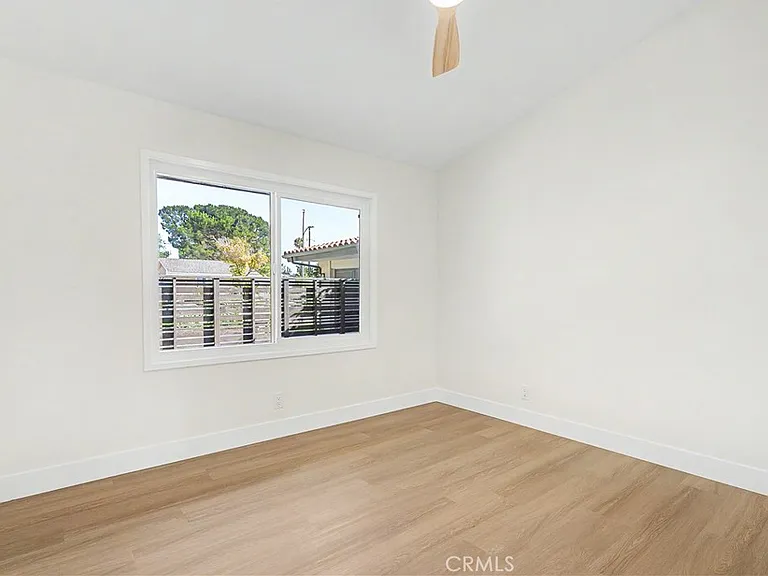 6917 Clovercliff Dr — Photo 17