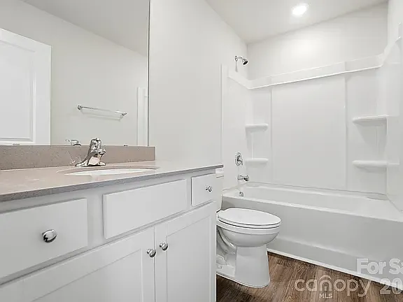 1009 Suncrest Ave — Photo 14