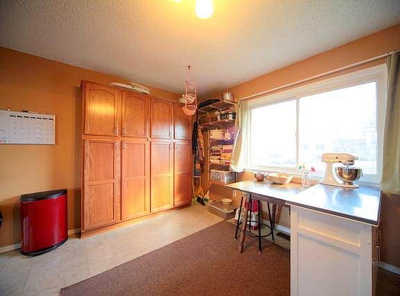 2215  Melholland Lawrence, KS listing photo #5