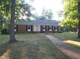 611 N Greenbriar St, Liberty, NC 27298