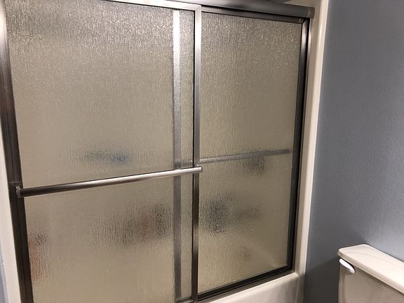 5th image of 115 W Birch St