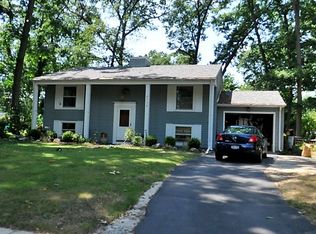 6638 Charlesgate Rd, Sylvania, OH 43560