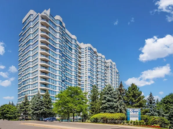 7300 Yonge St #510, Vaughan, ON L4J 7Y5