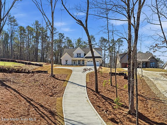 2nd image of 138 Cheyenne Ln