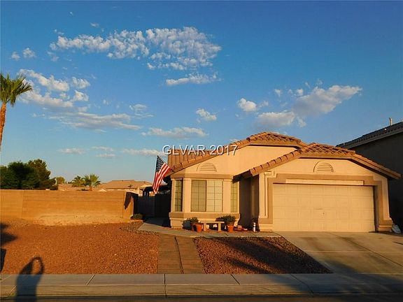 3rd image of 4644 Cliff Breeze Dr