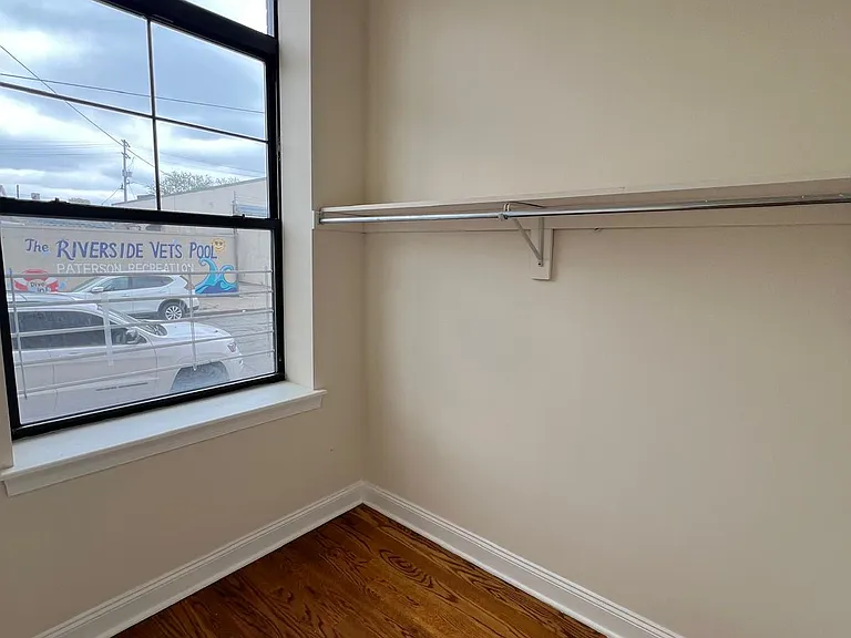 42 E 13th St #5 — Photo 7