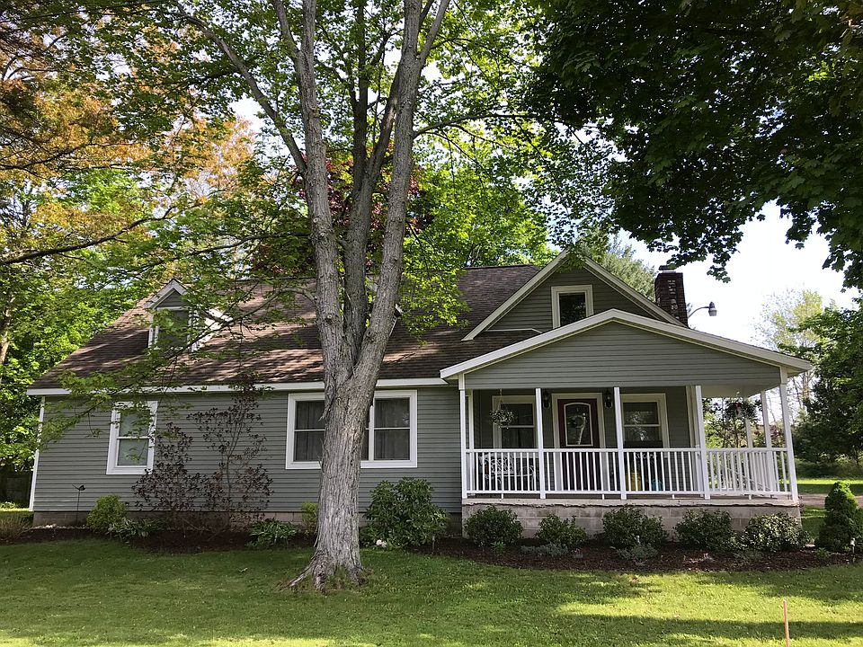 1st image of 1351 W Lake Dr