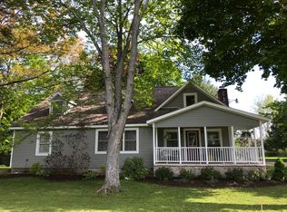 1351 W Lake Dr, Fremont, MI 49412