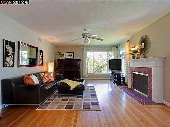 2nd image of 4008 Huntington St