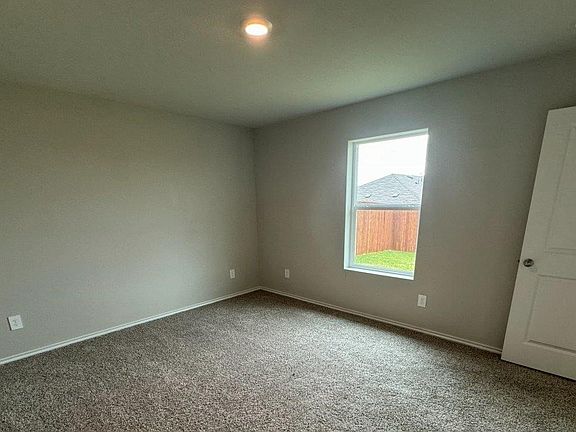 4th image of 5541 Flannel Rd