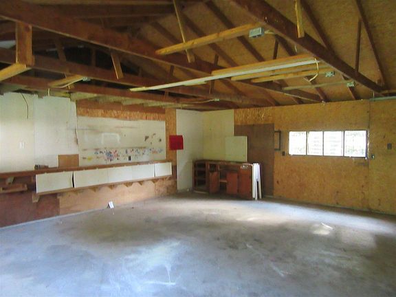 4th image of 4408 N Alpine Dr