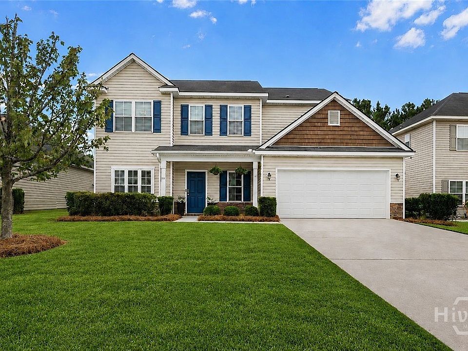 1st image of 121 Waverly Way