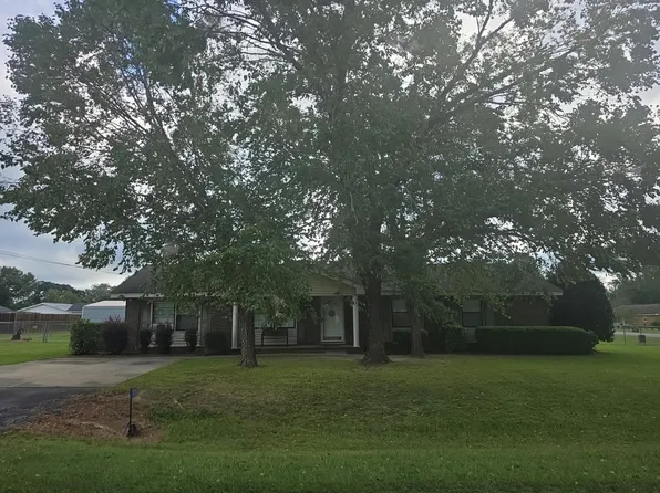 309 Lobingier Ave, Fitzgerald, GA 31750