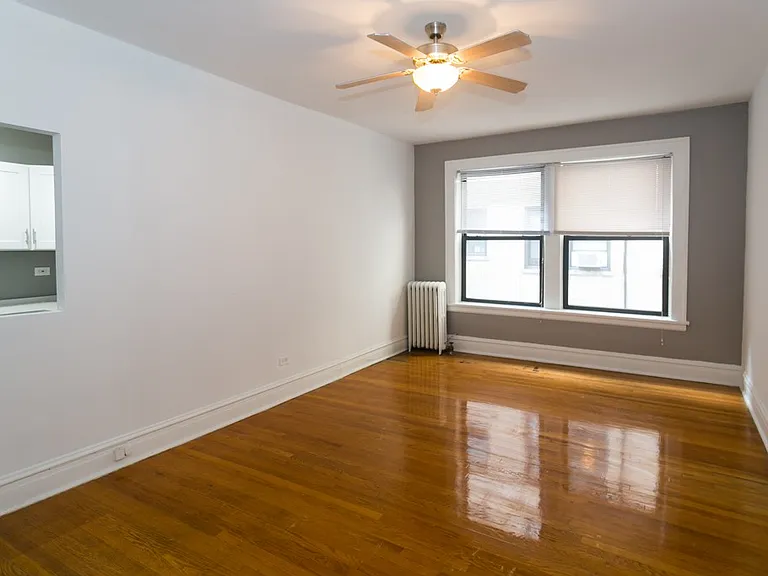 445 W Melrose St #B4 — Photo 5