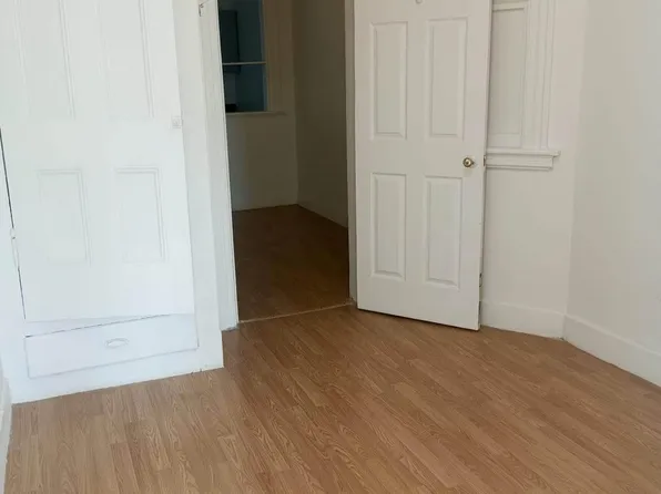 422 Saint Pauls Avenue image 4 of 11