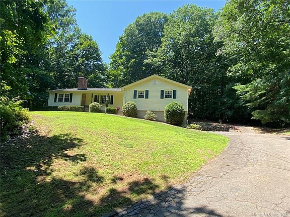 4th image of 28 Buttermilk Ln