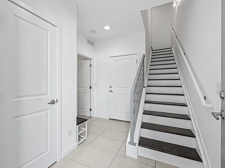 3139 Vallejo St — Photo 5