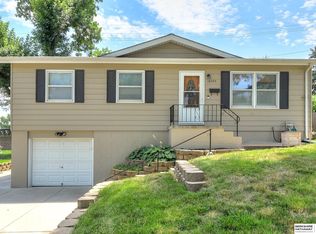 14205 Weir St, Omaha, NE 68137