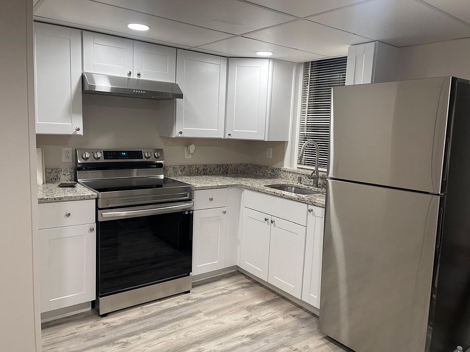1st image of 119 Highland Ave #1