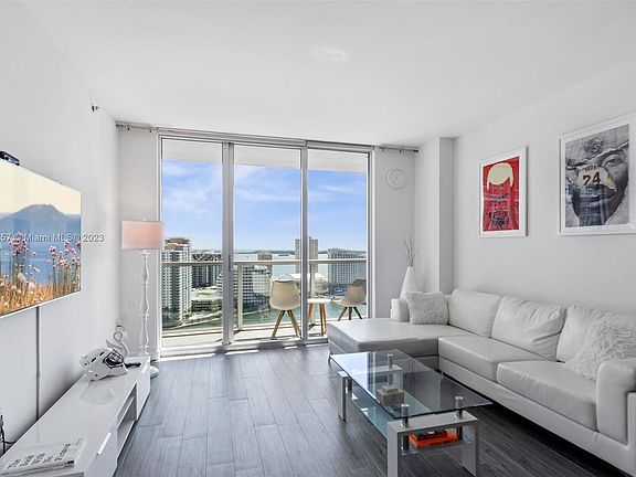 5th image of 500 Brickell Ave APT 2500