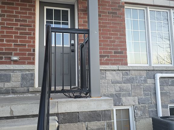 2nd image of 244 Penetanguishene Rd #4