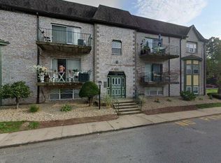 113 Oak Ln, Brockton, MA 02301