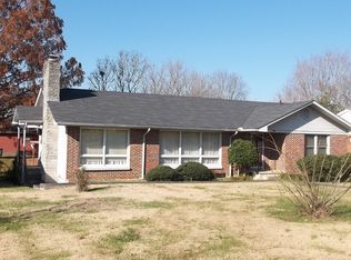 802 Orchard Dr, Fayetteville, TN 37334