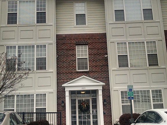 2nd image of 621 Cobblestone Blvd Unit 306