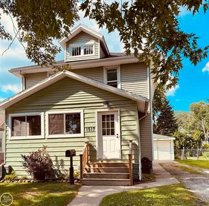 1517 Howard St, Port Huron, MI, 48060