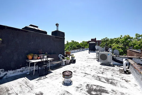 Rented by Spot It Realty LLC | media 3