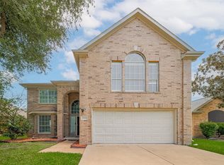 12915 Stratford Heights Dr, Sugar Land, TX 77498