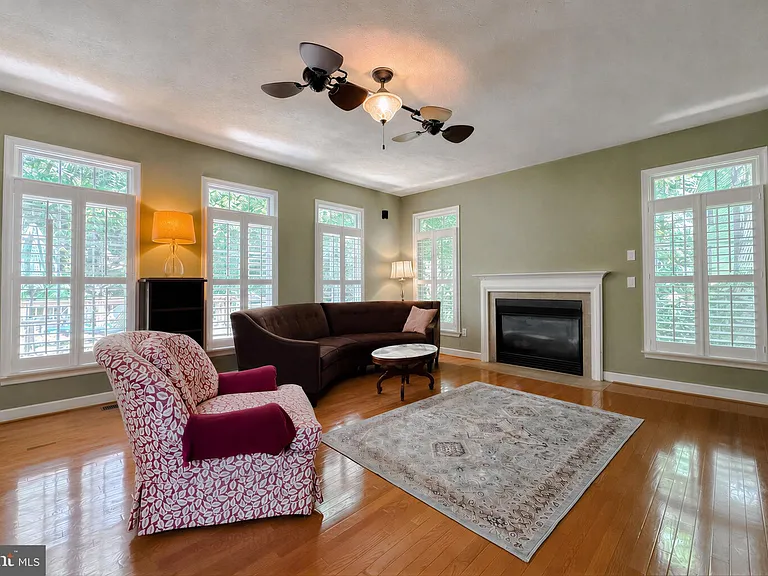 23118 Silverberry Way — Photo 15