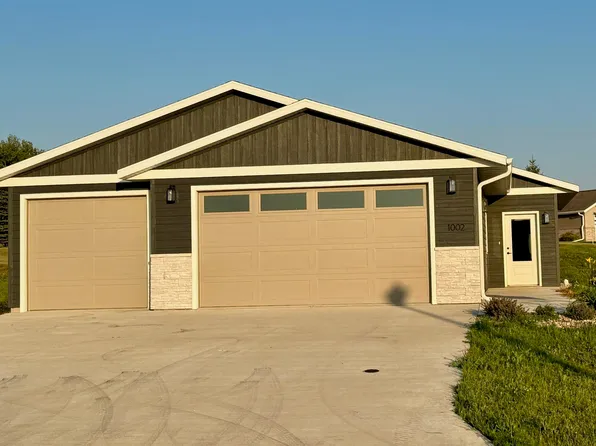 1002 S 6th Ave, Rock Rapids, IA 51246