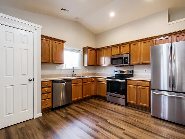 4006 Quail Hollow Ct — Photo 7