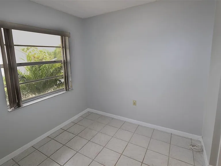 3203 Landmark Dr #2202 — Photo 7