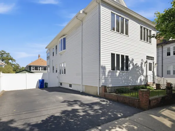 35-37 Amherst St, Arlington, MA 02474