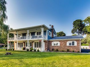 10102 William St, Richmond, IL